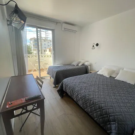 Ezz'hotel Hotel *